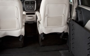 Chrysler Town & Country With VMI Summit Conversion - Specifications